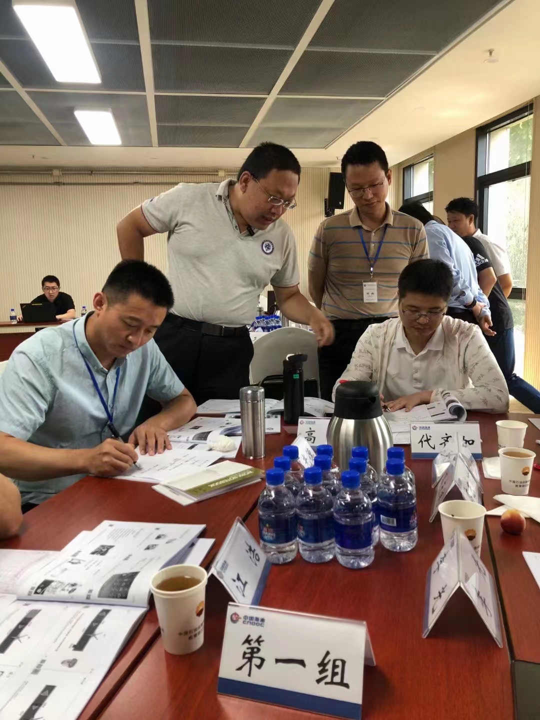 孙永伟博士,RDMI®TRIZ三级专家王睿宏,中国海油大国工匠联合培养班.jpg 孙永伟博士,RDMI®TRIZ三级专家王睿宏,中国海油大国工匠联合培养班.jpg