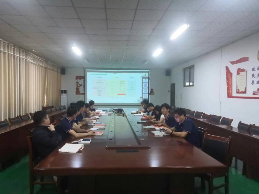 南阳金牛电气有限公司培训现场 南阳金牛电气有限公司培训现场