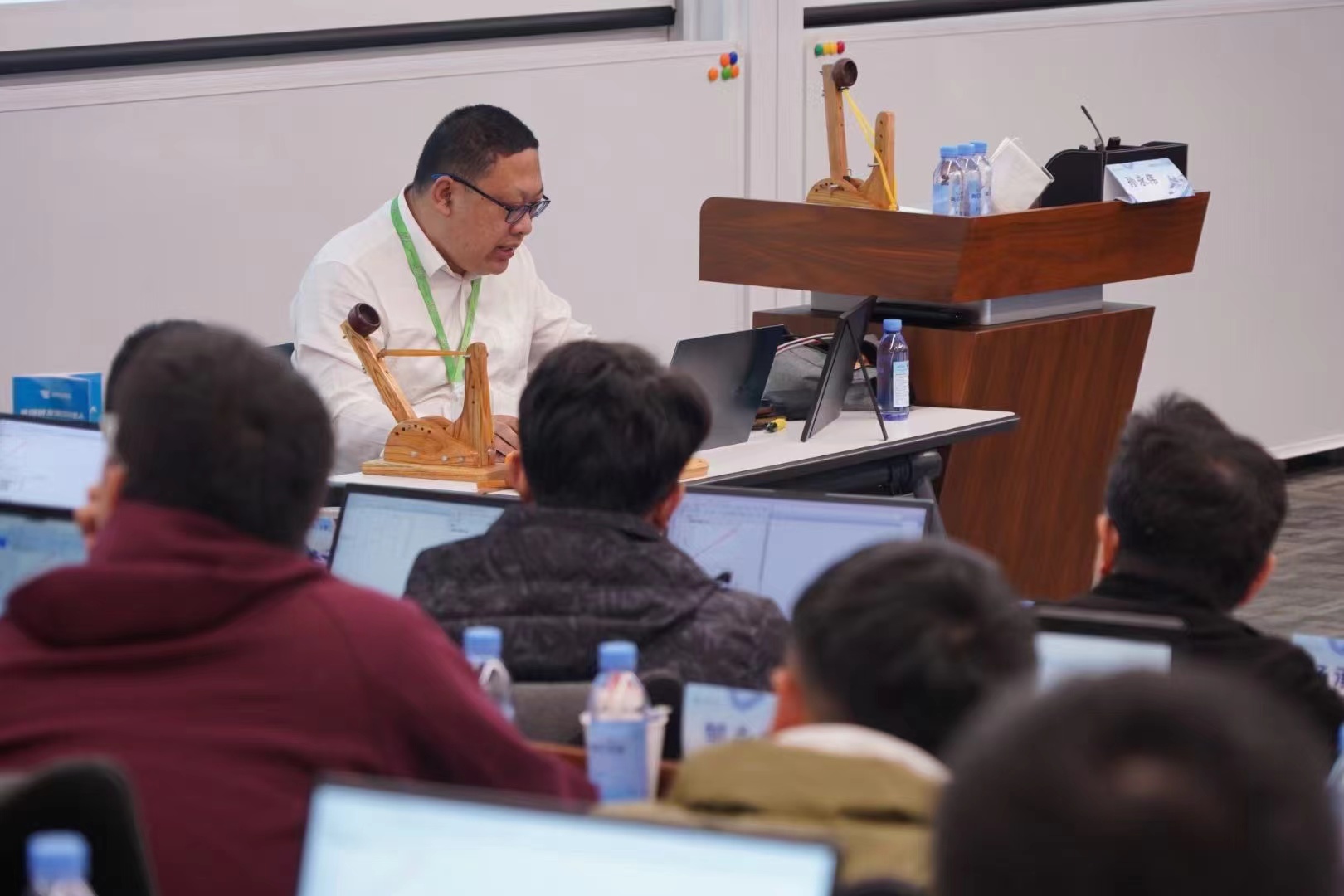 孙永伟博士执教为期三天的深圳麦克韦尔DOE试验设计培训圆满完成 孙永伟博士执教为期三天的深圳麦克韦尔DOE试验设计培训圆满完成