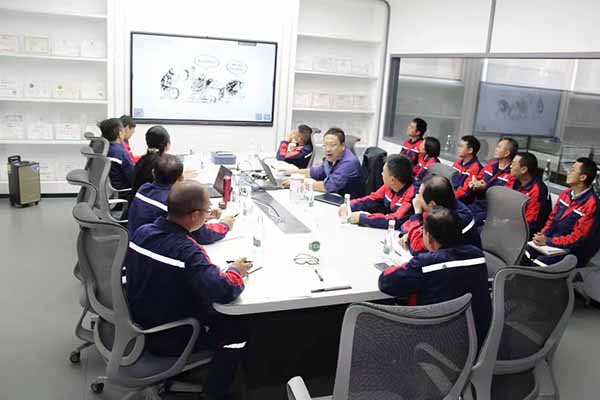 孙永伟博士受邀在昆明云天化交流TRIZ创新方法的落地.jpg 孙永伟博士受邀在昆明云天化交流TRIZ创新方法的落地.jpg