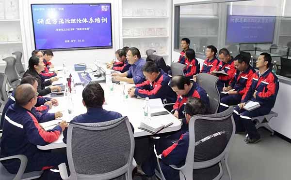 孙永伟博士受邀在昆明云天化交流TRIZ创新方法的落地.jpg 孙永伟博士受邀在昆明云天化交流TRIZ创新方法的落地.jpg