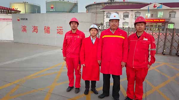 孙永伟博士与中国石油大港油田的技能专家、劳模们探讨TRIZ创新方法的新发展 孙永伟博士与中国石油大港油田的技能专家、劳模们探讨TRIZ创新方法的新发展