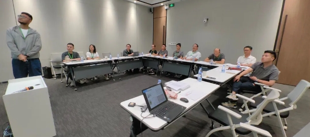 中国电子雾化行业领军企业首批六个 DFSS六西格玛设计绿带项目答辩圆满落幕 中国电子雾化行业领军企业首批六个 DFSS六西格玛设计绿带项目答辩圆满落幕