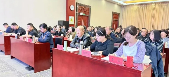 孙永伟博士在呼和浩特国家级经济技术开发区的干部履职能力与素质提升专题培训班讲成果转化与创新方法论 孙永伟博士在呼和浩特国家级经济技术开发区的干部履职能力与素质提升专题培训班讲成果转化与创新方法论