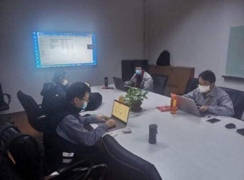 孙永伟博士指导东富龙工程师运用TRIZ理论解决技术难题 孙永伟博士指导东富龙工程师运用TRIZ理论解决技术难题